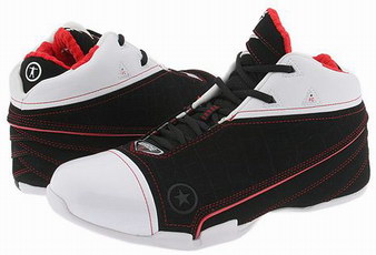 Dwyane Wade  signature Basketball Shoes: Converse Wade 1.3  (2006-07 NBA Season)